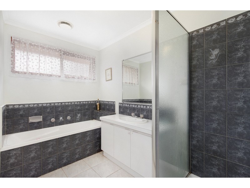 18 Culcairn Court, Narre Warren South VIC 3805