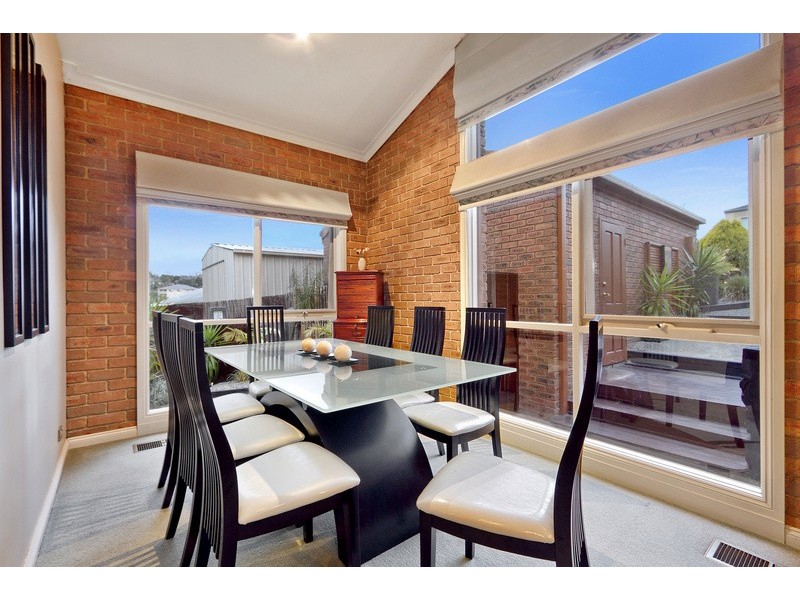 19 Balfour Court, Berwick VIC 3806