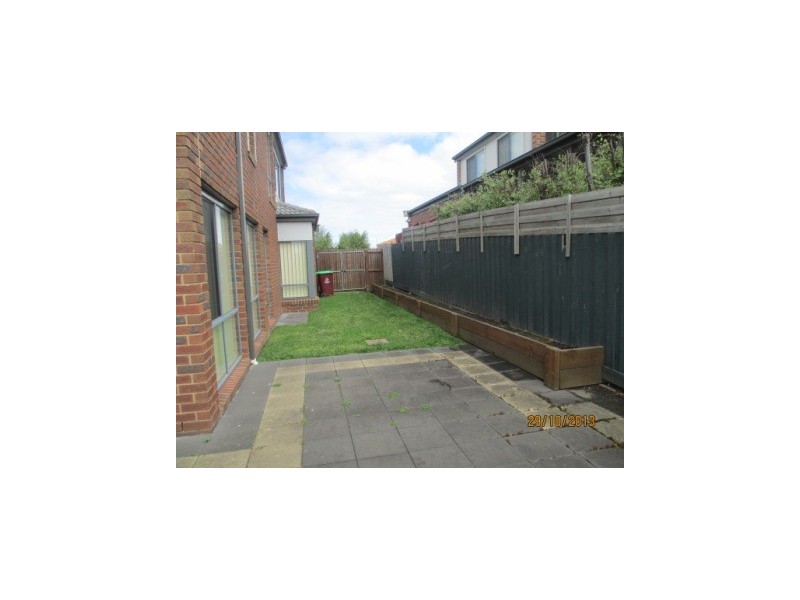 44 Domain Drive, Berwick VIC 3806