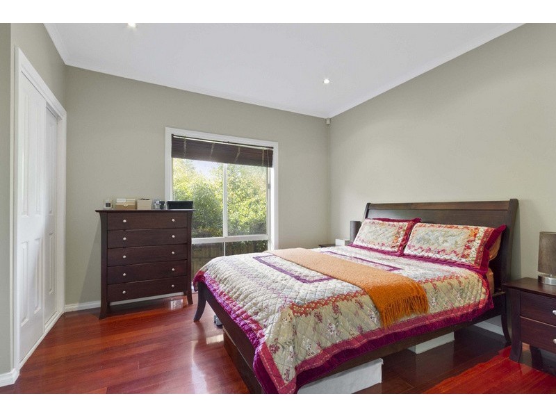 3/10 Royston Avenue, Berwick VIC 3806