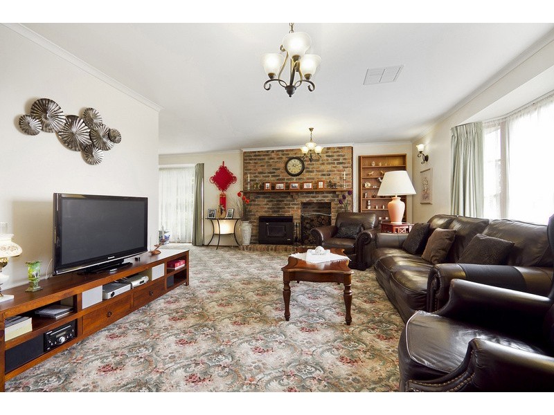 53 Howell Drive, Berwick VIC 3806