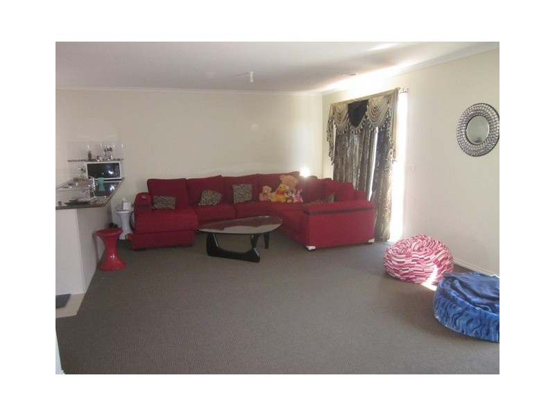 16 Pengana Way, Cranbourne West VIC 3977