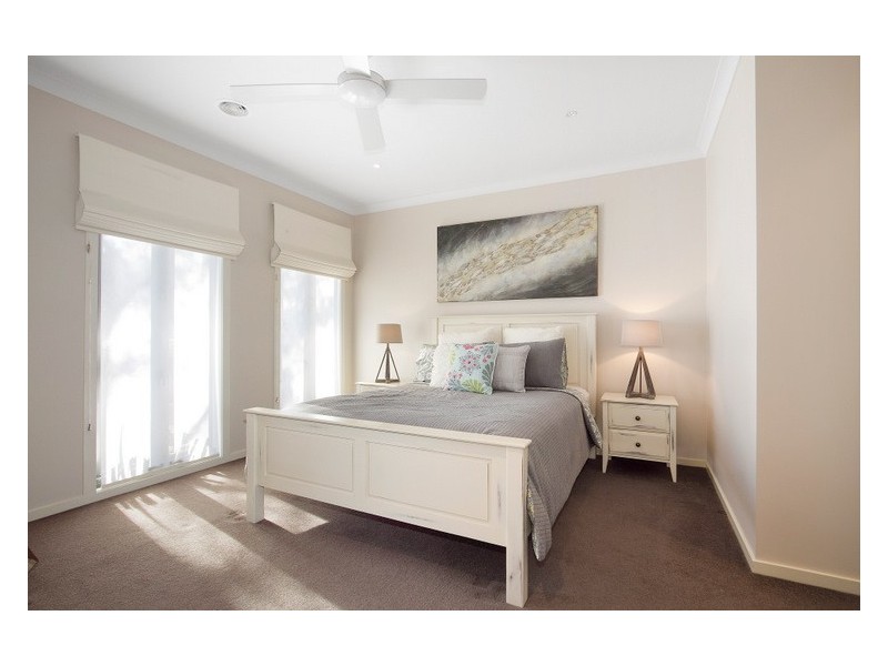 5 Belle Circuit, Berwick VIC 3806