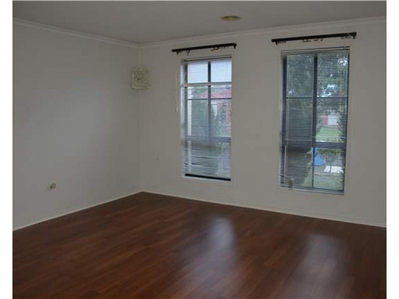 10 Camberwell Drive, Narre Warren VIC 3805