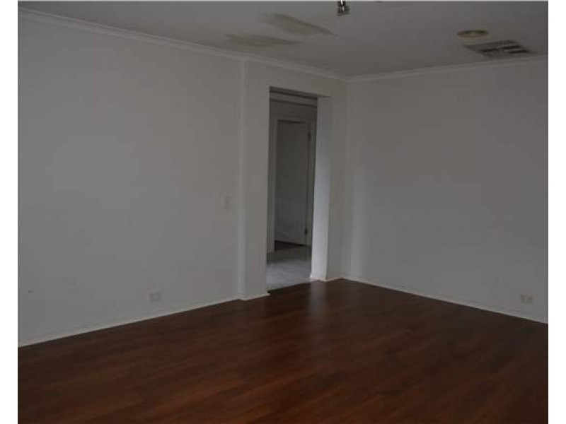 10 Camberwell Drive, Narre Warren VIC 3805