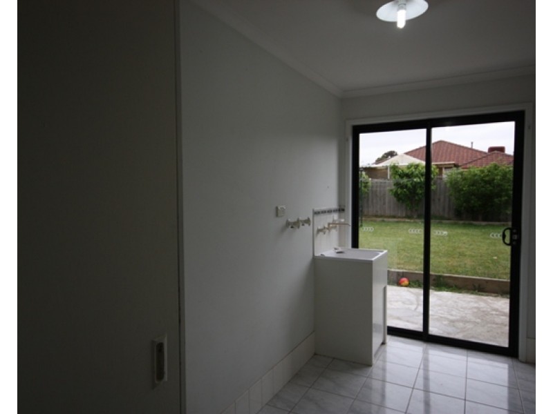 10 Camberwell Drive, Narre Warren VIC 3805