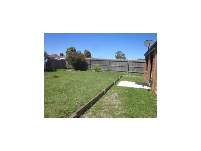 10 Camberwell Drive, Narre Warren VIC 3805