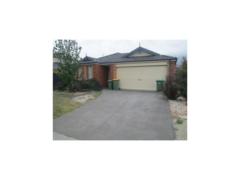 42 Laurina Link, Pakenham VIC 3810