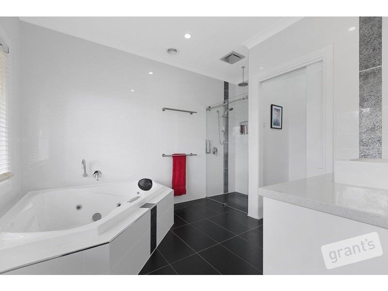 79 O’Neil Road, Beaconsfield VIC 3807
