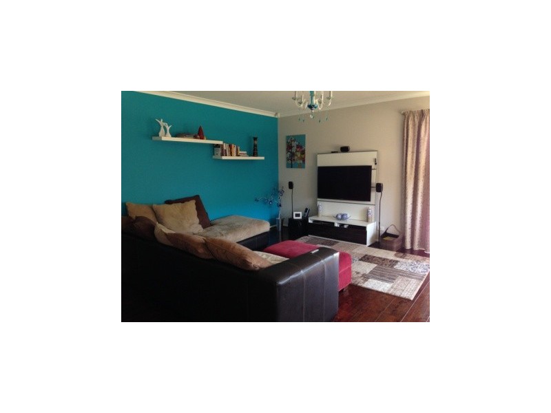 69 Melington Drive, Lyndhurst VIC 3975