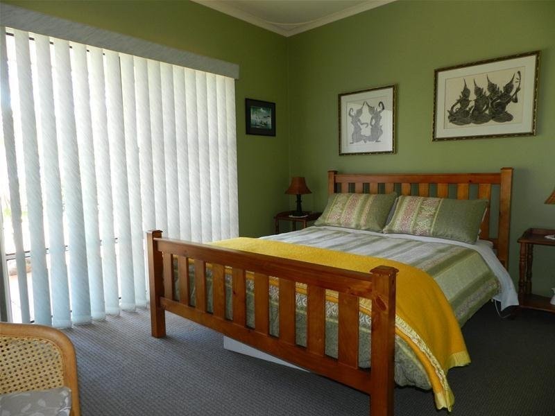 57 Swan Reach Rd, Swan Reach VIC 3903