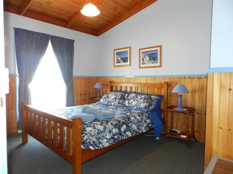 57 Swan Reach Rd, Swan Reach VIC 3903