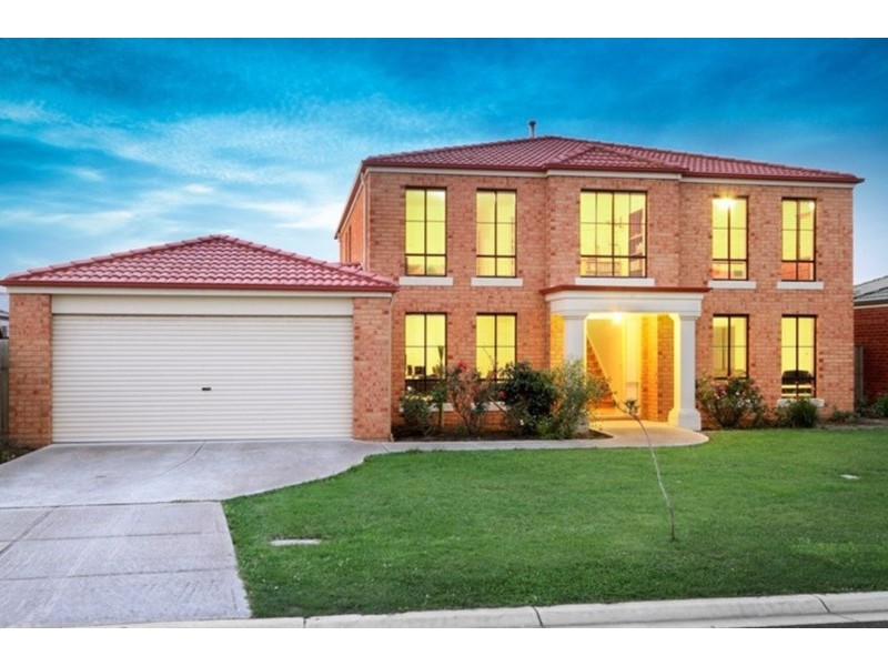 13 Blake Street, Berwick VIC 3806