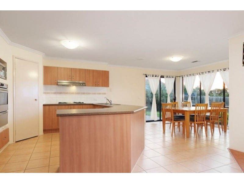 13 Blake Street, Berwick VIC 3806