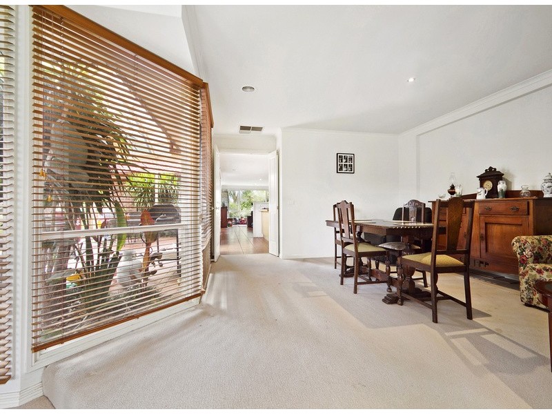 32 Glen Vista Drive, Narre Warren North VIC 3804