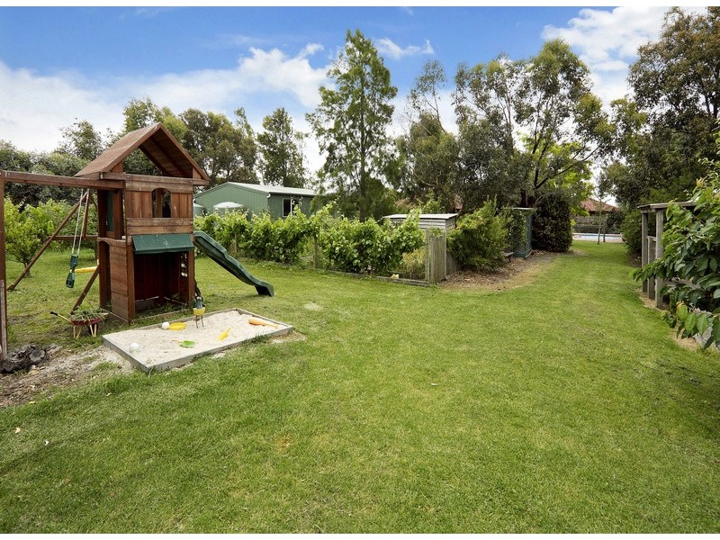 32 Glen Vista Drive, Narre Warren North VIC 3804