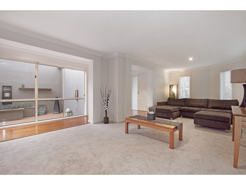 19 Jamieson Way, Berwick VIC 3806