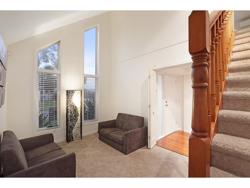 19 Jamieson Way, Berwick VIC 3806