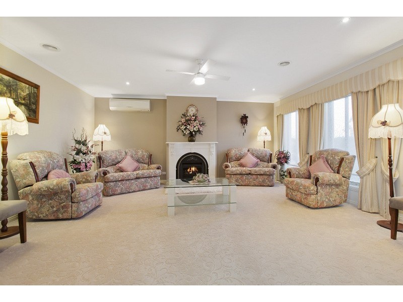 51 Timberside Drive, Beaconsfield VIC 3807