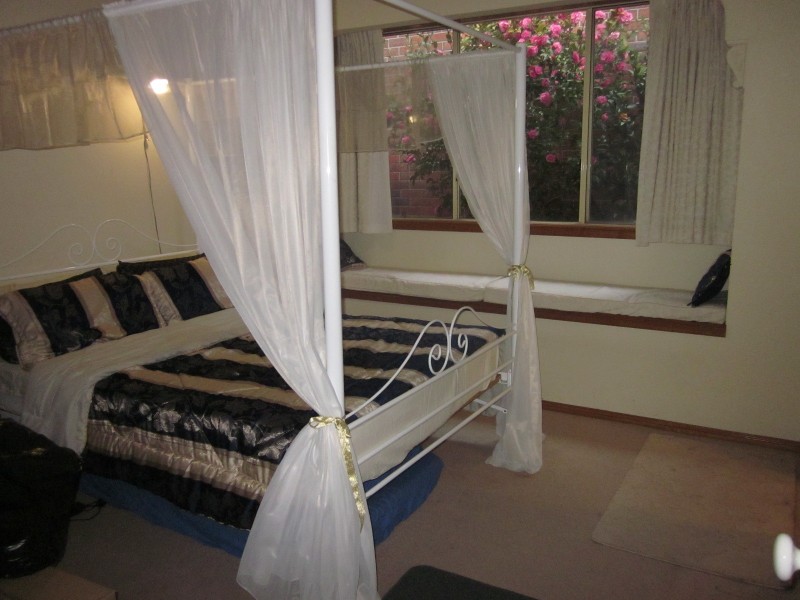 28 Mayfair Crescent, Narre Warren VIC 3805