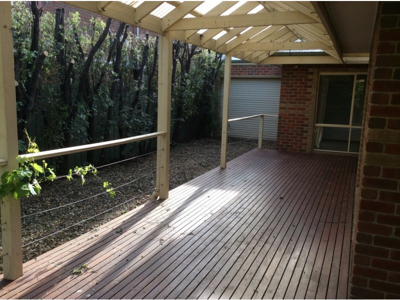 28 Mayfair Crescent, Narre Warren VIC 3805