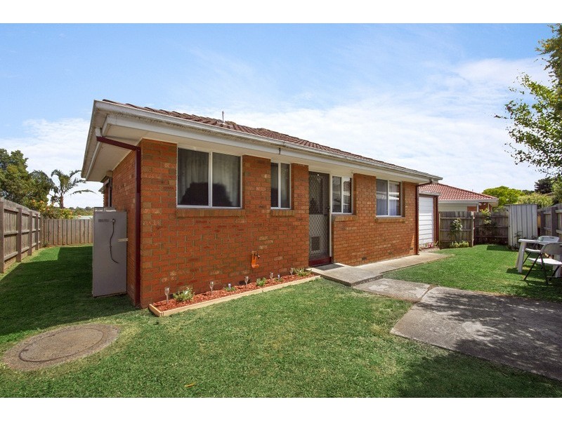 2/43 Heyington Circle, Narre Warren VIC 3805