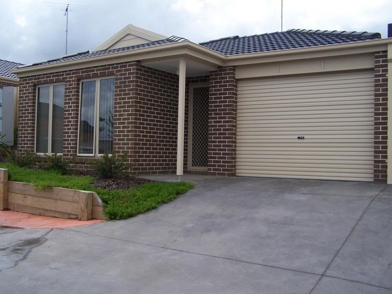 9/51 Leigh Drive, Pakenham VIC 3810