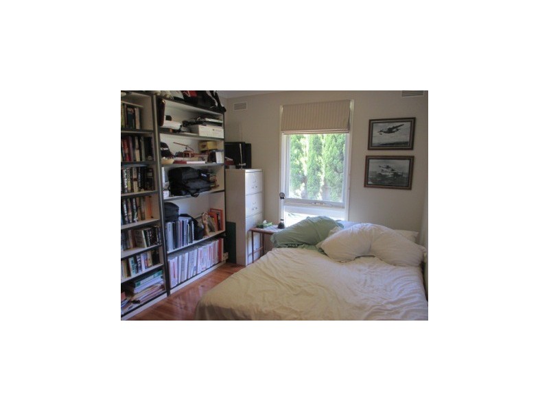 17 St Boswells Ave, Berwick VIC 3806