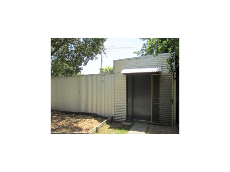 17 St Boswells Ave, Berwick VIC 3806