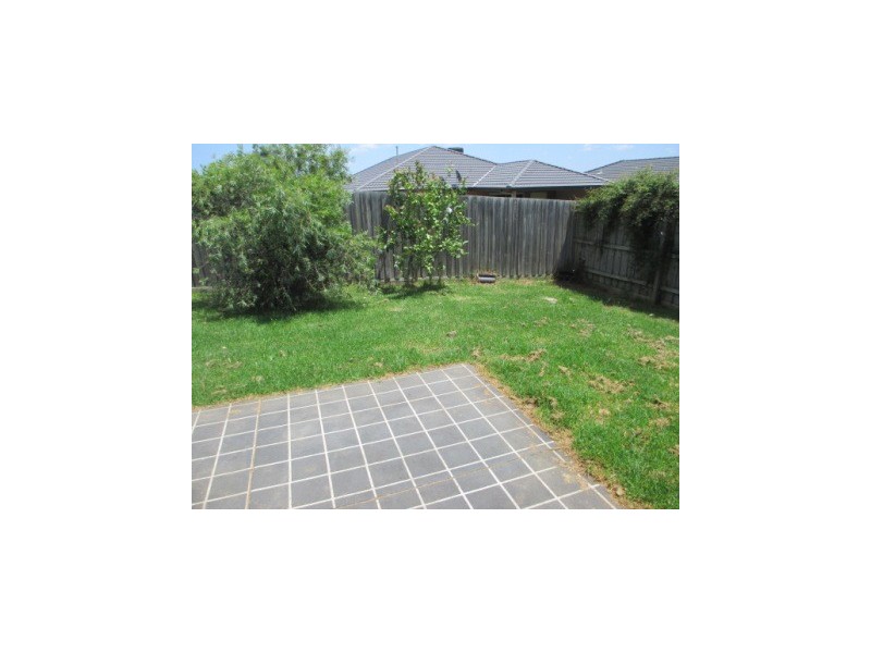 7 Melzak Way, Berwick VIC 3806