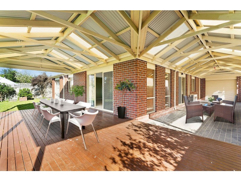 14 Edgbaston Circuit, Berwick VIC 3806