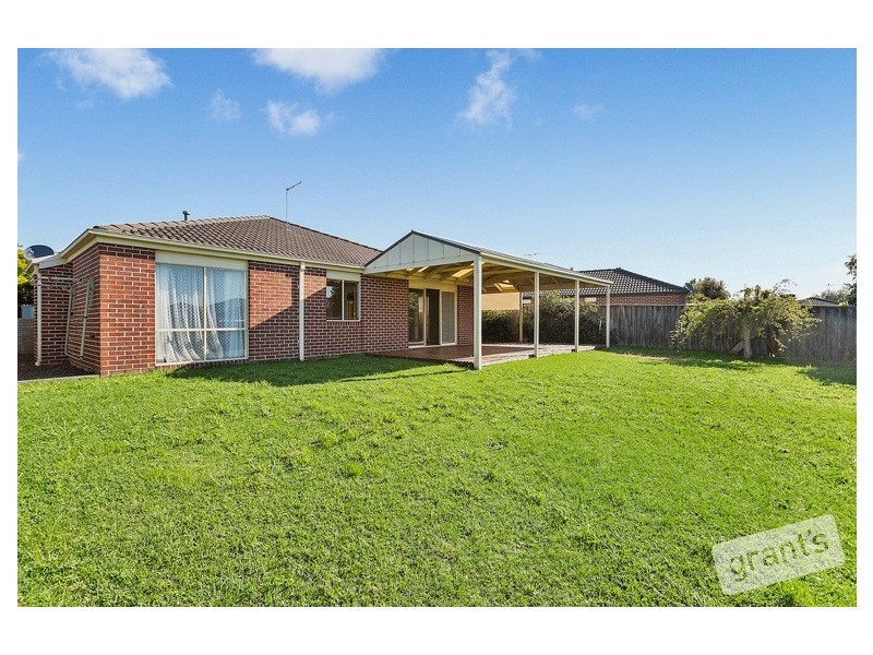 14 Edgbaston Circuit, Berwick VIC 3806