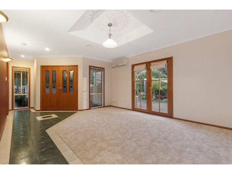 4 Zola Court, Berwick VIC 3806