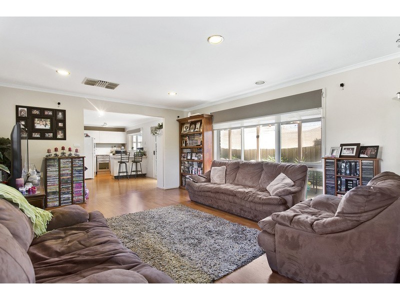 6 Topaz Place, Narre Warren VIC 3805