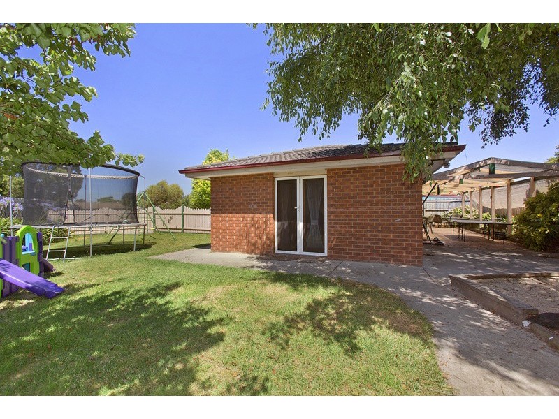 6 Topaz Place, Narre Warren VIC 3805