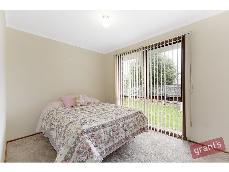 2 Denver Drive, Narre Warren VIC 3805