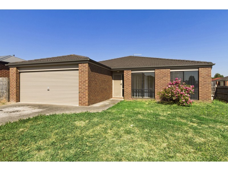 33 Grand Arch Way, Berwick VIC 3806
