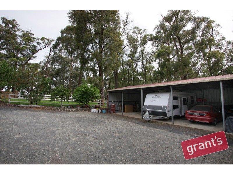 35 Bayard Drive, Pakenham Upper VIC 3810