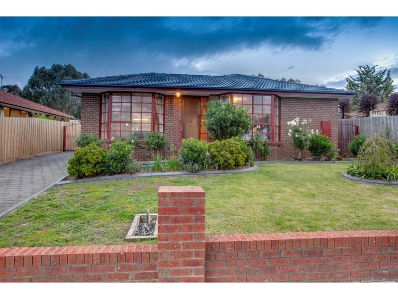 25 Blackwood Drive, Narre Warren VIC 3805