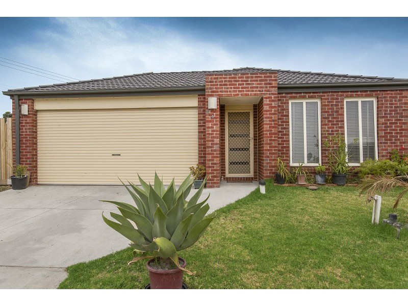 4 Jason Lane, Pakenham VIC 3810