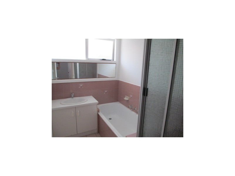 13 Emily Drive, Narre Warren VIC 3805