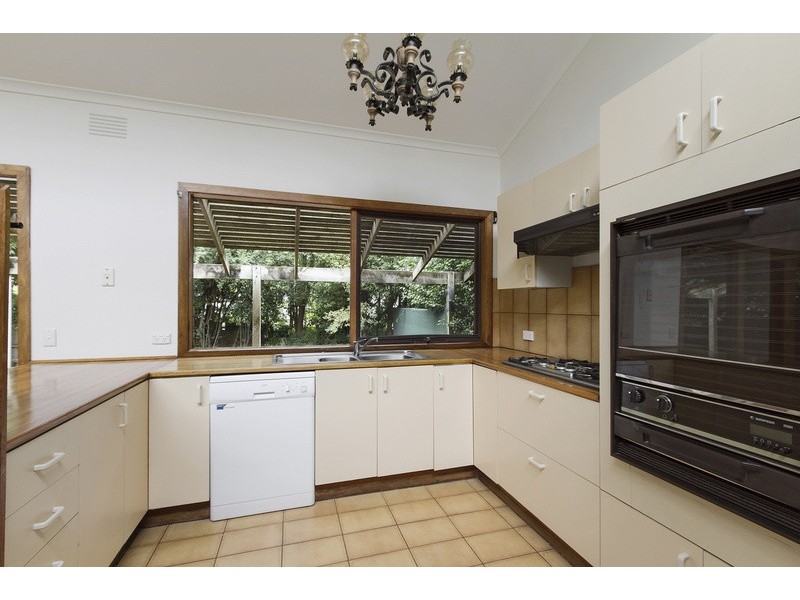 12 Miller Street, Berwick VIC 3806