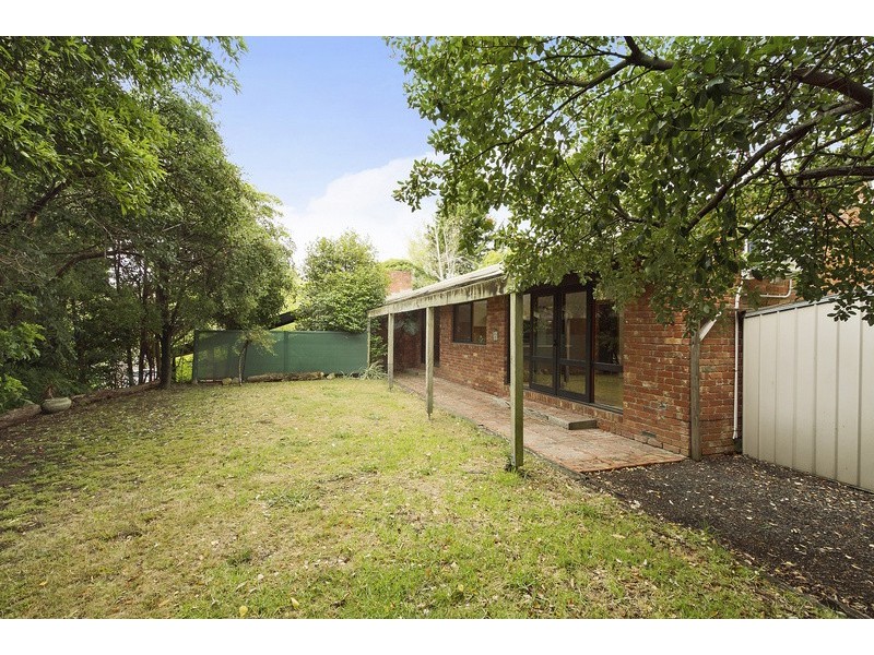 12 Miller Street, Berwick VIC 3806