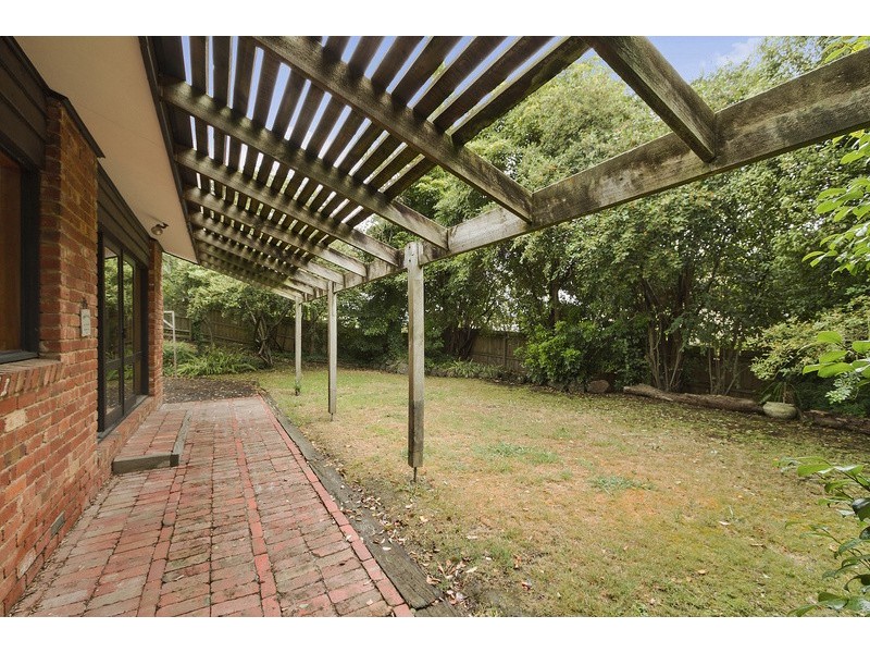 12 Miller Street, Berwick VIC 3806