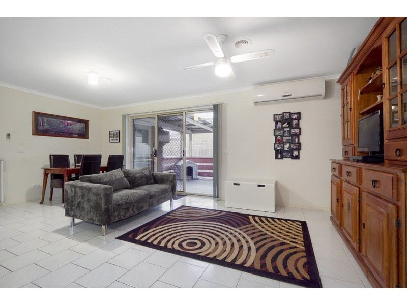 16 Shaftsbury Ave, Berwick VIC 3806