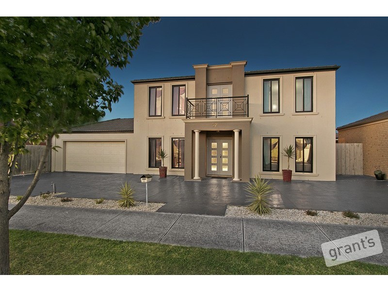 32 Honeyeater Grove, Narre Warren VIC 3805