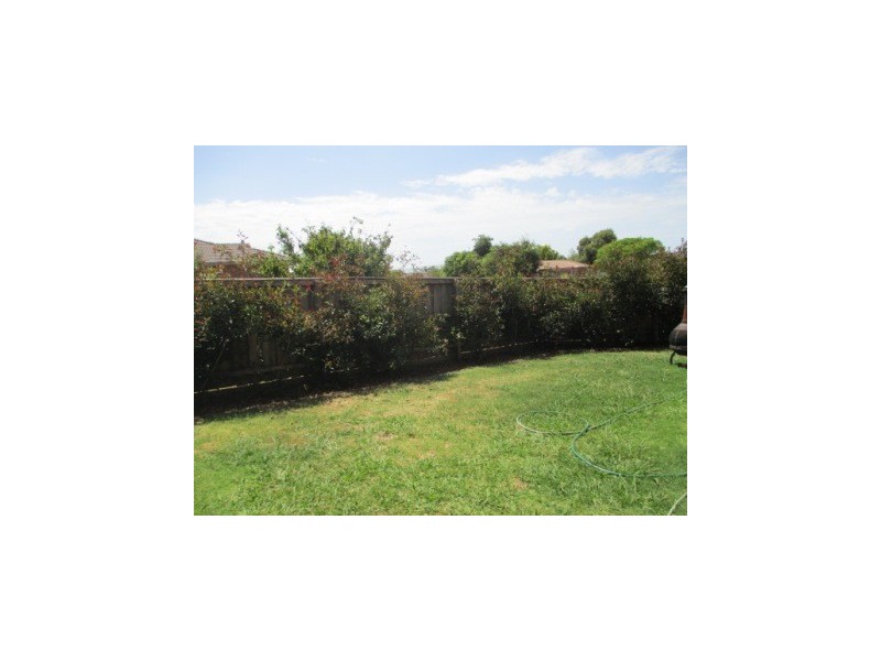 67 Amber Crescent, Narre Warren VIC 3805