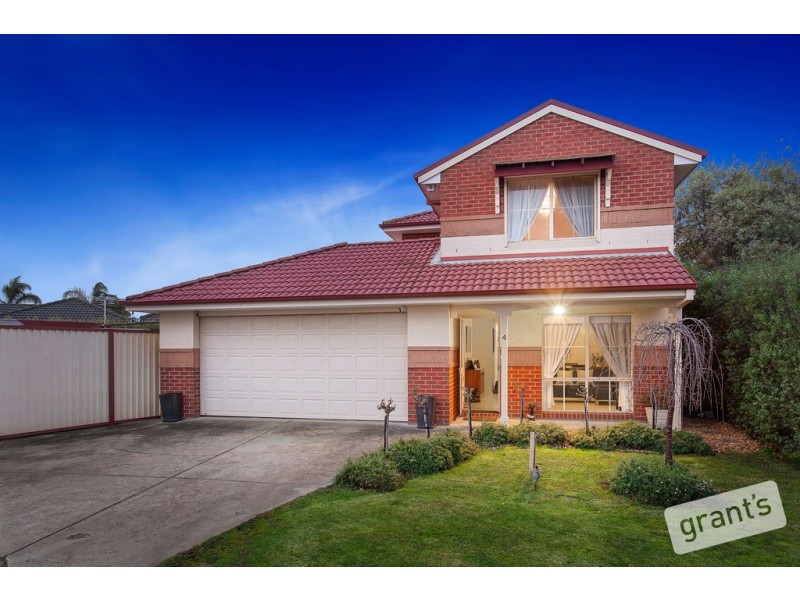 4 Jeune Grove, Berwick VIC 3806