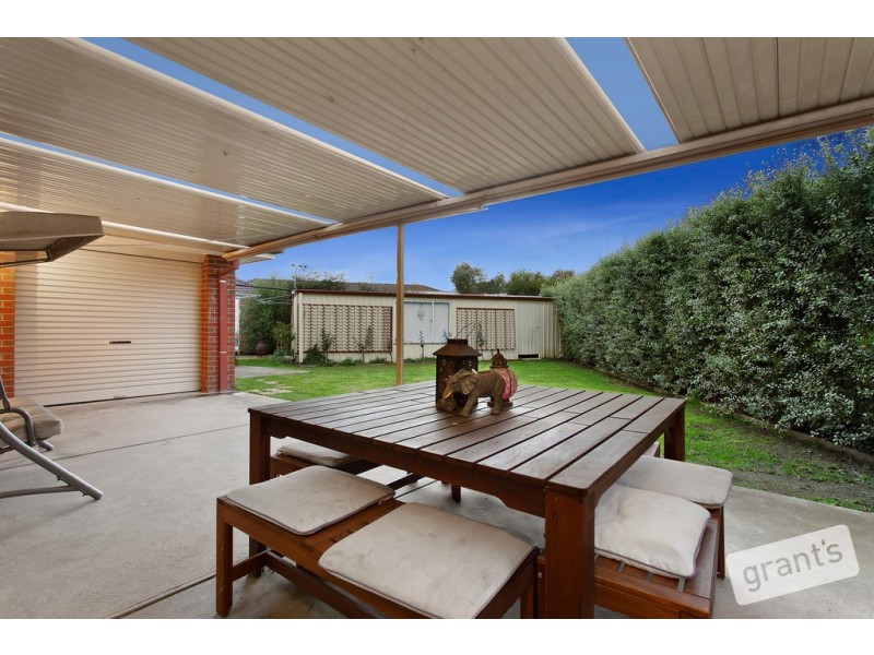 4 Jeune Grove, Berwick VIC 3806