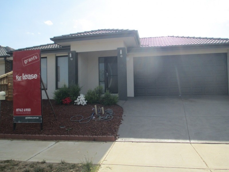 112 Glenelg Street, Clyde North VIC 3978